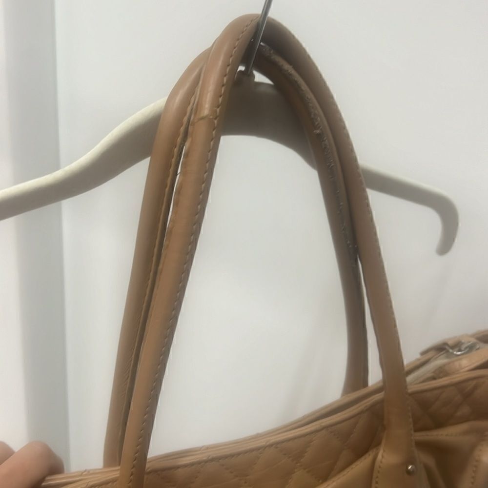 Authentic Chanel Tote Bag - Excellent Condition - Picture 4 of 11